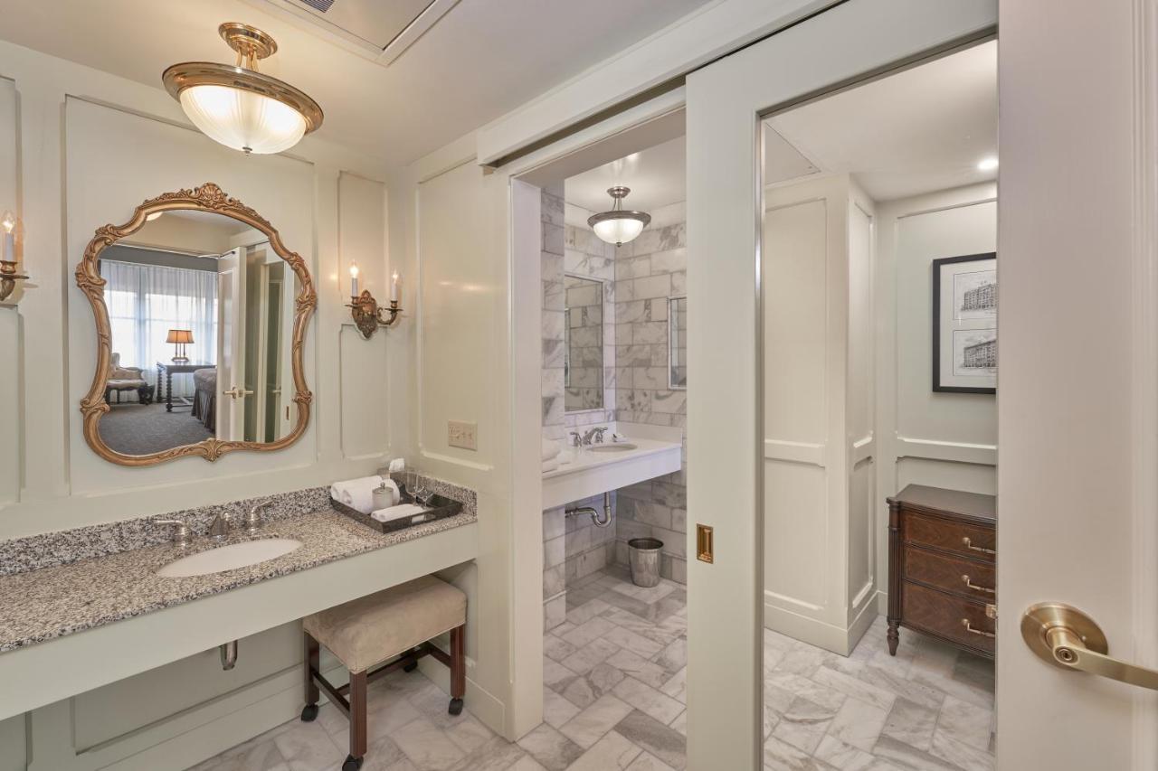 O.Henry Hotel Greensboro Bagian luar foto